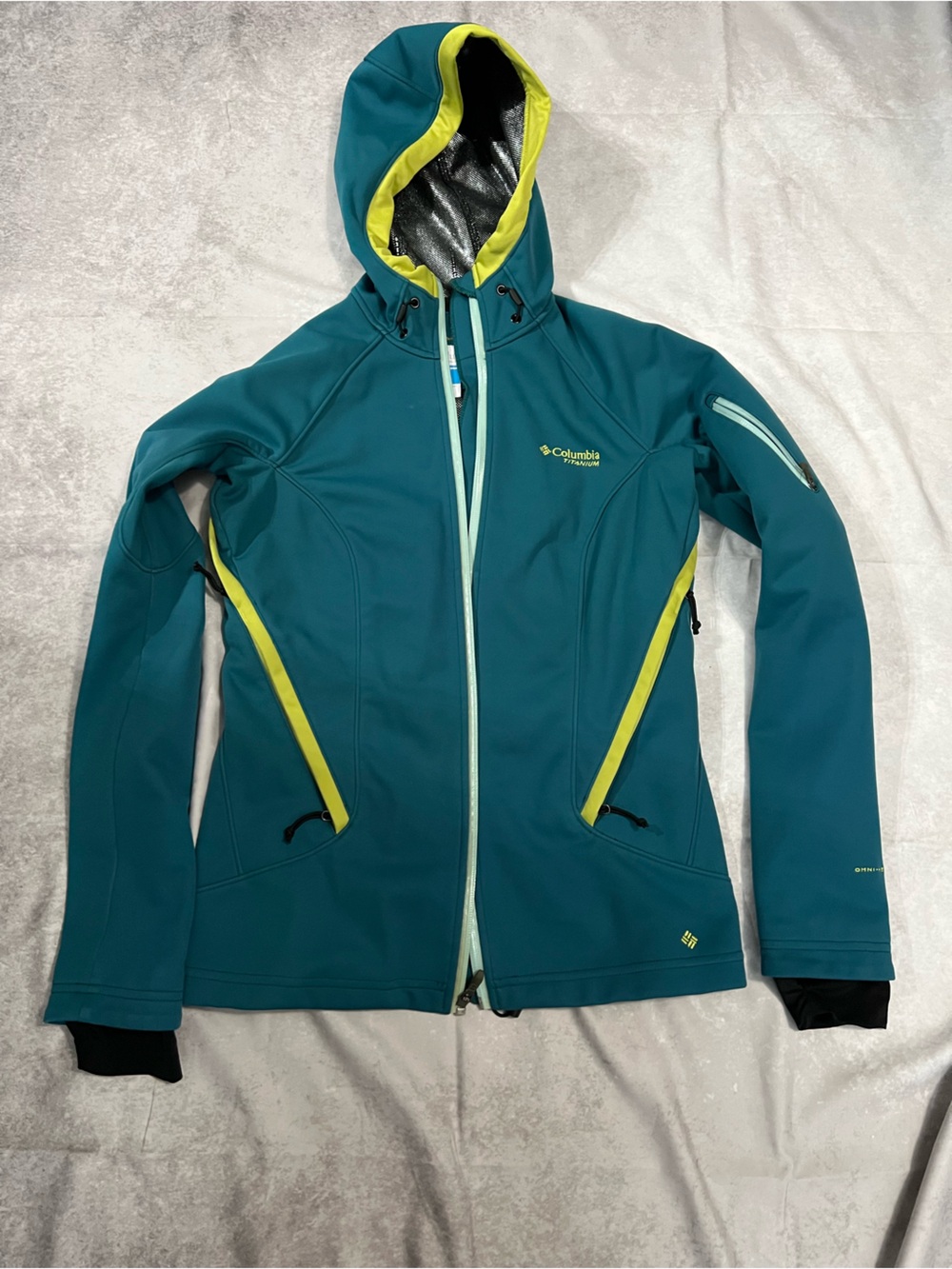 Columbia Teal Softshell Jacket with Lime Accents